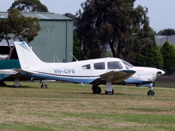 VH-CFS Piper Arrow III YMMB 20190405.JPG