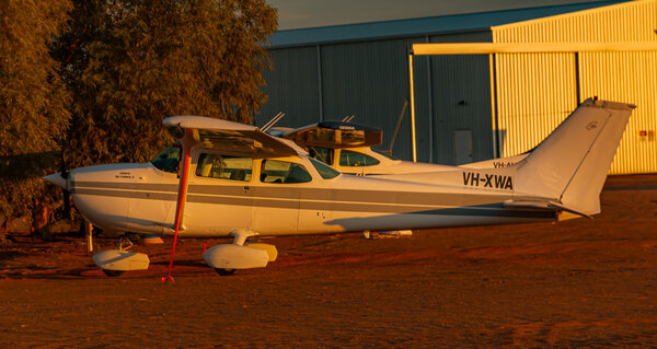 1087133877_WilliamCreekFly-in-28.thumb.jpg.987dd51a8d6b0d25bd972f77aa5bf07d.jpg