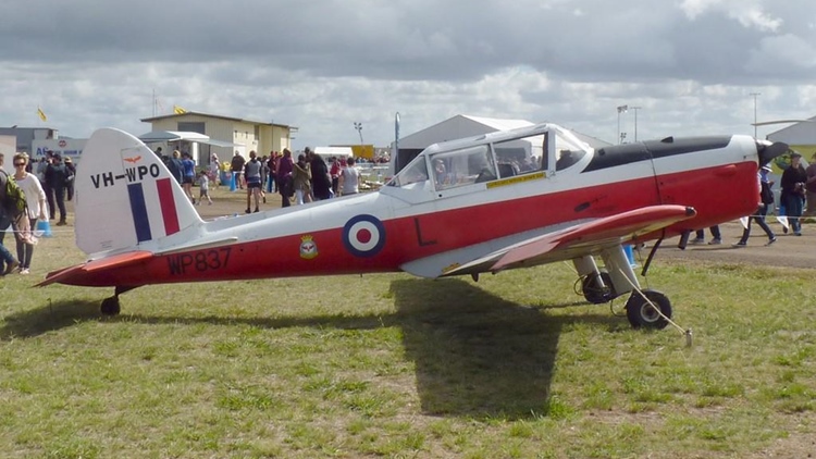 De Havilland Canada DHC-1 Chipmunk - General Aviation (single engine ...