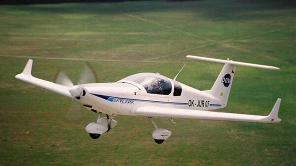 Dova DV-1 Skylark.jpg