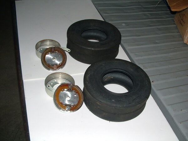 801808191_a-1brakes.thumb.JPG.c506bc9fe1f1cd1ba4476cca7b438880.JPG