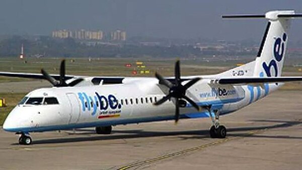 BombardierDHC-8Q400flybe.JPG_thumb.3d157cab1781eac4296c0831f02c5c57.JPG