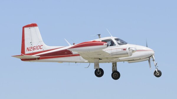 Cessna3101954N2610C.jpg_thumb.2c386c8a2b077a7280c0b834591b7172.jpg