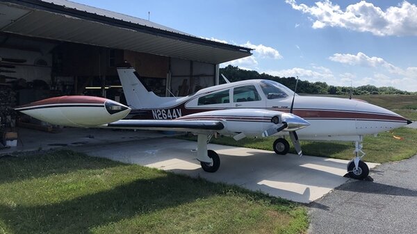 Cessna310R1980N2644V.jpg_thumb.9bb27f3d9db253ba036e80008cf29836.jpg