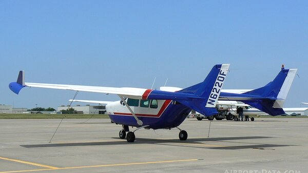 Cessna337SkymasterN6220F.jpg_thumb.8143872b712b66b3bf8300c04a10fc26.jpg