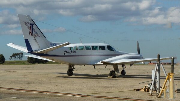 Cessna404VH-WZMYMEN20150718.JPG_thumb.87d63173a98780367ed15e85cf4062eb.JPG