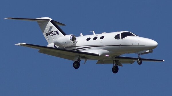 Cessna510CitationMustangN416CM.jpg_thumb.59e412347fd120b081c40c41eb133269.jpg