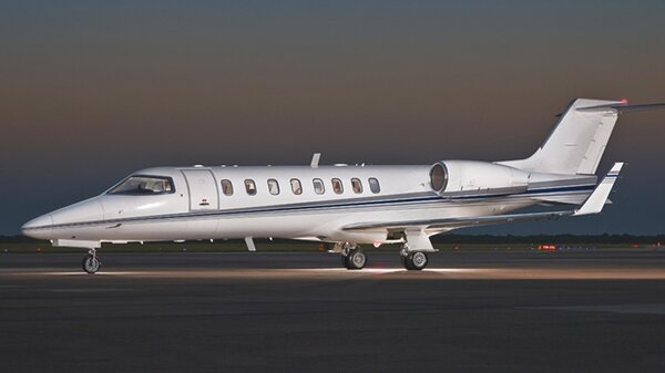 Learjet45nightphoto.jpg_thumb.ab9c76f09311333eddad8c2e4b2298cd.jpg