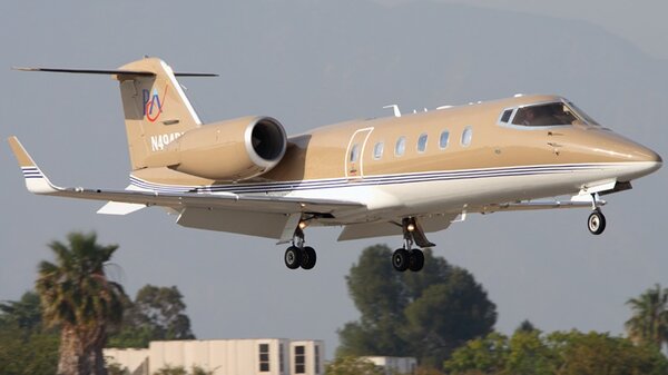 Learjet60N494PA.jpg_thumb.af92ff9d1c71e9e894cdd62ddd021c5d.jpg
