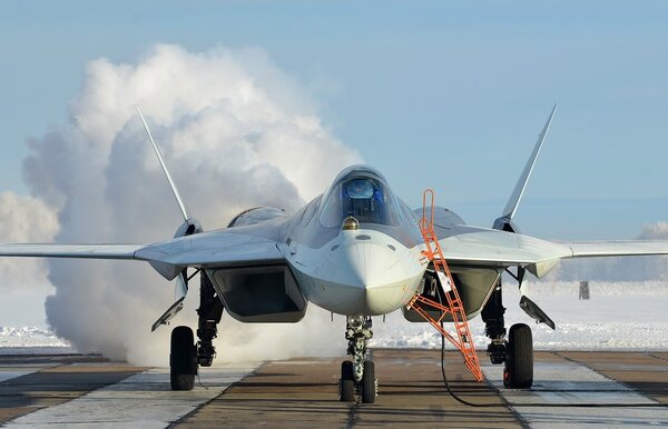 Su-57.thumb.jpg.f0d75feb21e70769bc759eff45cb196d.jpg