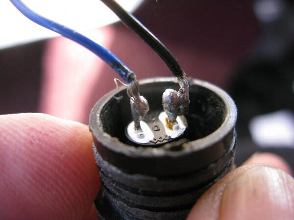 soldering-small.thumb.jpg.0f6ea4303c5d8b8936c3a606a26698ee.jpg
