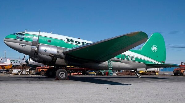 Curtis C-46 Commando C-FAVO.jpg