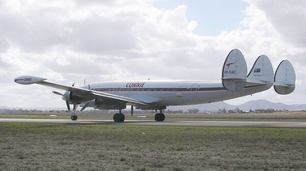 Lockheed Constellation VH-EAG YMAV 25-03-2007.jpg