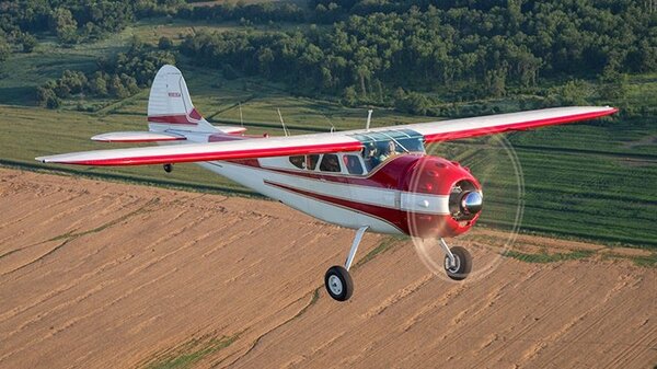 Cessna 195 N9835I.jpg