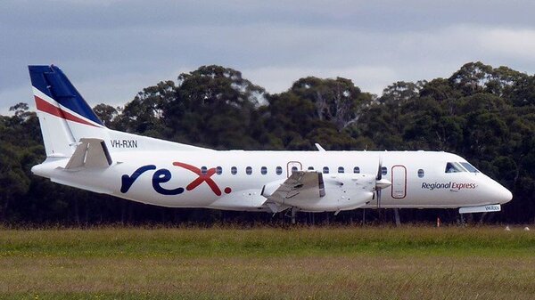 Saab 340 VH-RXN REx 20110404.jpg