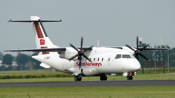 Dornier 328 G-BWHT.jpg