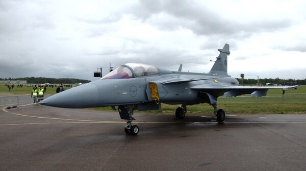 SAAB JAS-39 Gripen 25.jpg