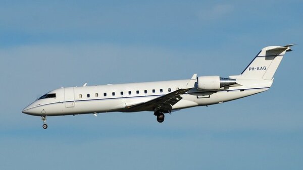 Bombardier-Canadair-CRJ-200 PH-AAG.jpg