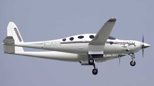 Rutan Boomerang gear down.jpg
