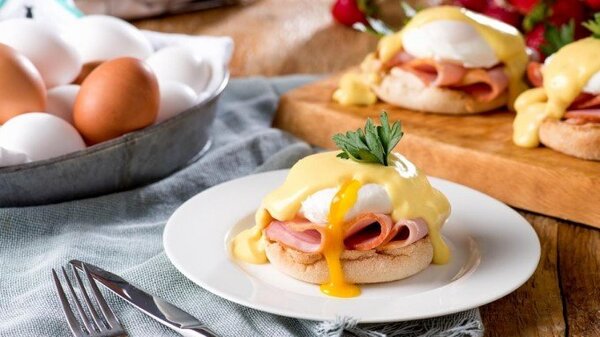 822402358_Eggs-Benedict(Custom).thumb.jpg.a6c93c0cf94f7081cb8d6fae2aa860d5.jpg