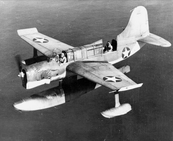 Curtiss_SO3C-1_Seamew_in_flight_c1942.thumb.jpeg.f3ef2d37a7dfa404ef8634e3b8e6f460.jpeg