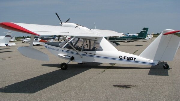 Aeroprakt A-24 Viking C-FGDY.jpg