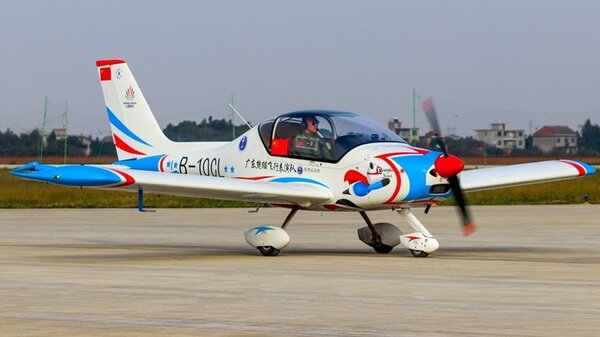 Sunward Aurora B-10CL.jpg