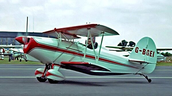 Baby Great Lakes G-BGEI.jpg