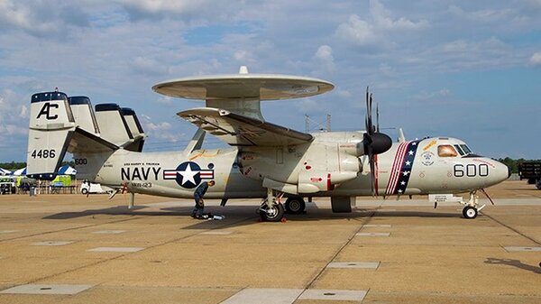 Northrop Grumman E-2C Hawkeye 4486.jpg