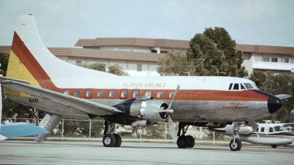 Martin 404 N144S.jpg