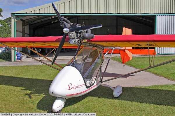 Letov Sluka G-MZOI.jpg