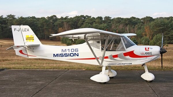 Lambert Mission 106 F-JUZA.jpg