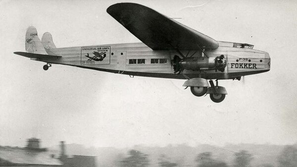 Fokker F.32  low pass.jpg