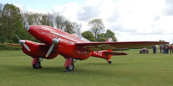 DH.88_Comet_G-ACSS left front quarter.jpg