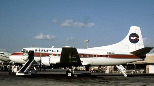 Martin 404 N40413.jpg