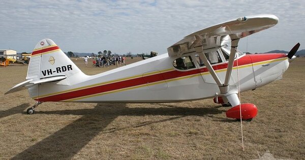 stinson voyager 01.jpg