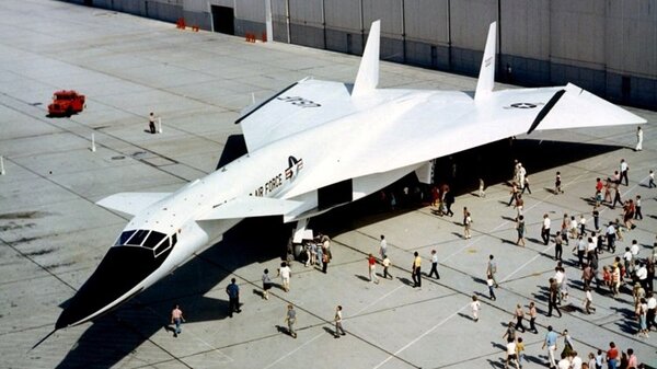 North American Aviation XB-70 Valkyrie 02.jpg