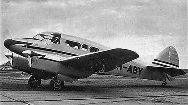 Percival Q.6 Petrel 01.jpg