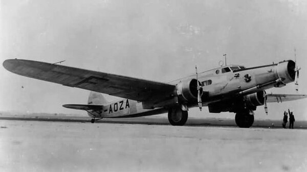 Dewoitine D.338 03.jpg