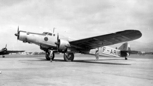 Dewoitine D.338 02.jpg