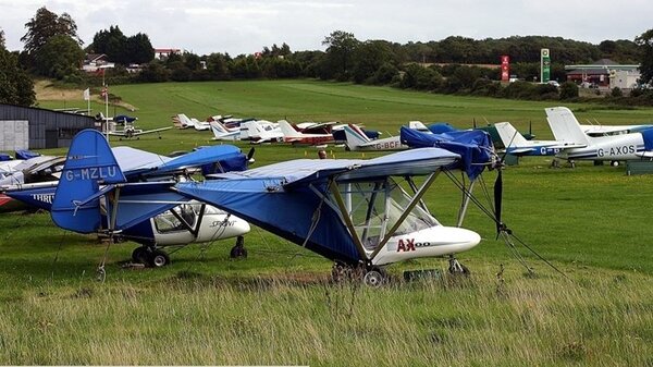 Cyclone AX2000 03.jpg