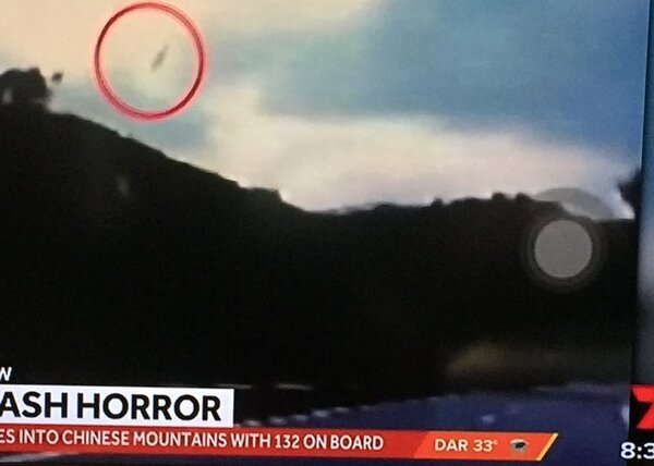 920969123_Chineseplanecrash.thumb.JPG.16e7e318c8a0ebb3305c031bd8e38885.JPG