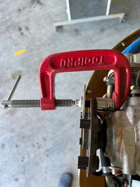 drive lug extraction c clamp.jpg