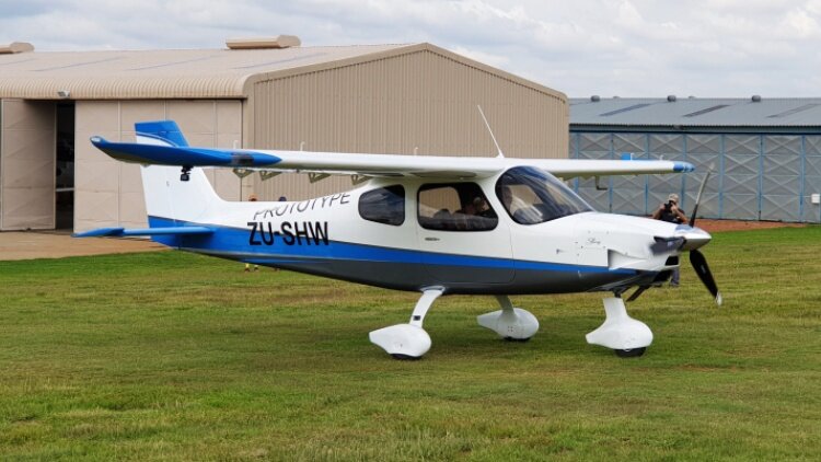 More information about "Sling High Wing"