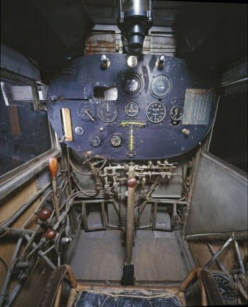 lindburgh cockpit.jpg