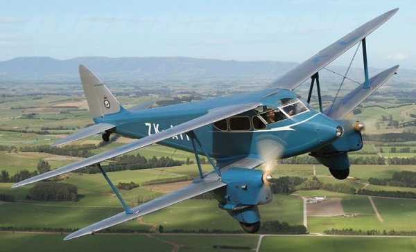 de Havilland Dragonfly 05.jpg