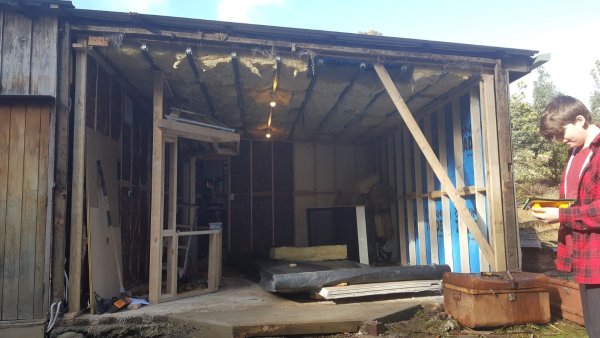 Shedroom 220903 0800.jpg