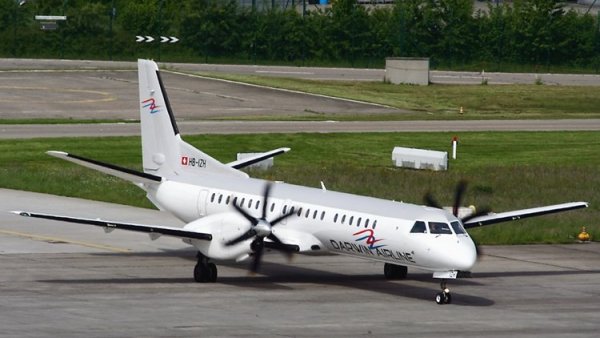 SAAB 2000 02.jpg