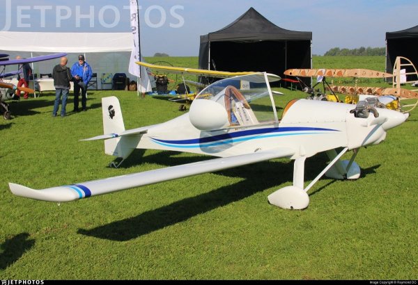 Colomban MC-30 Luciole 04.jpg