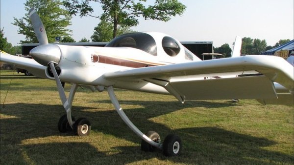 Rutan Grizzly 01.jpg
